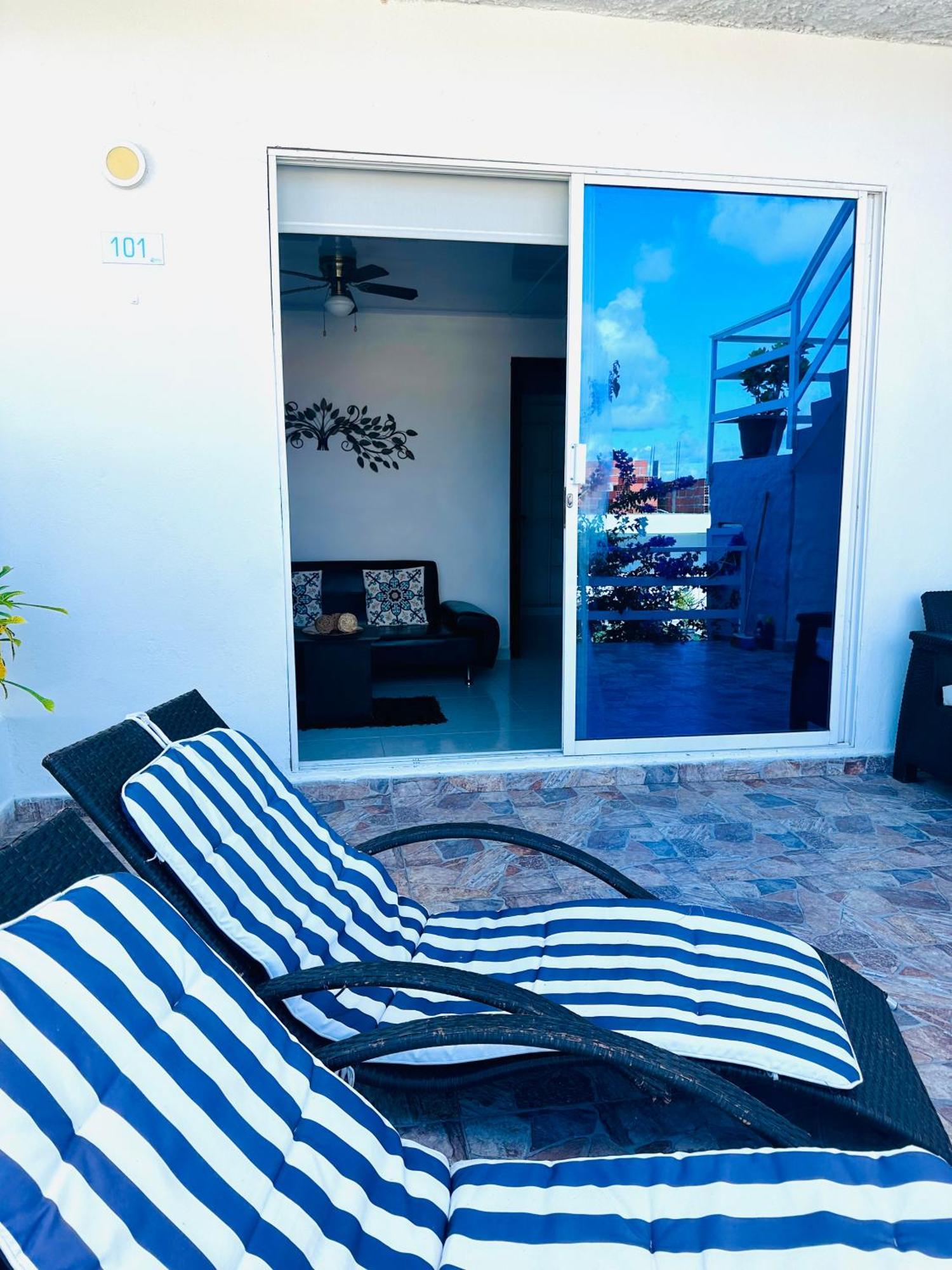 Posada Lkjay Providencia Isla エクステリア 写真