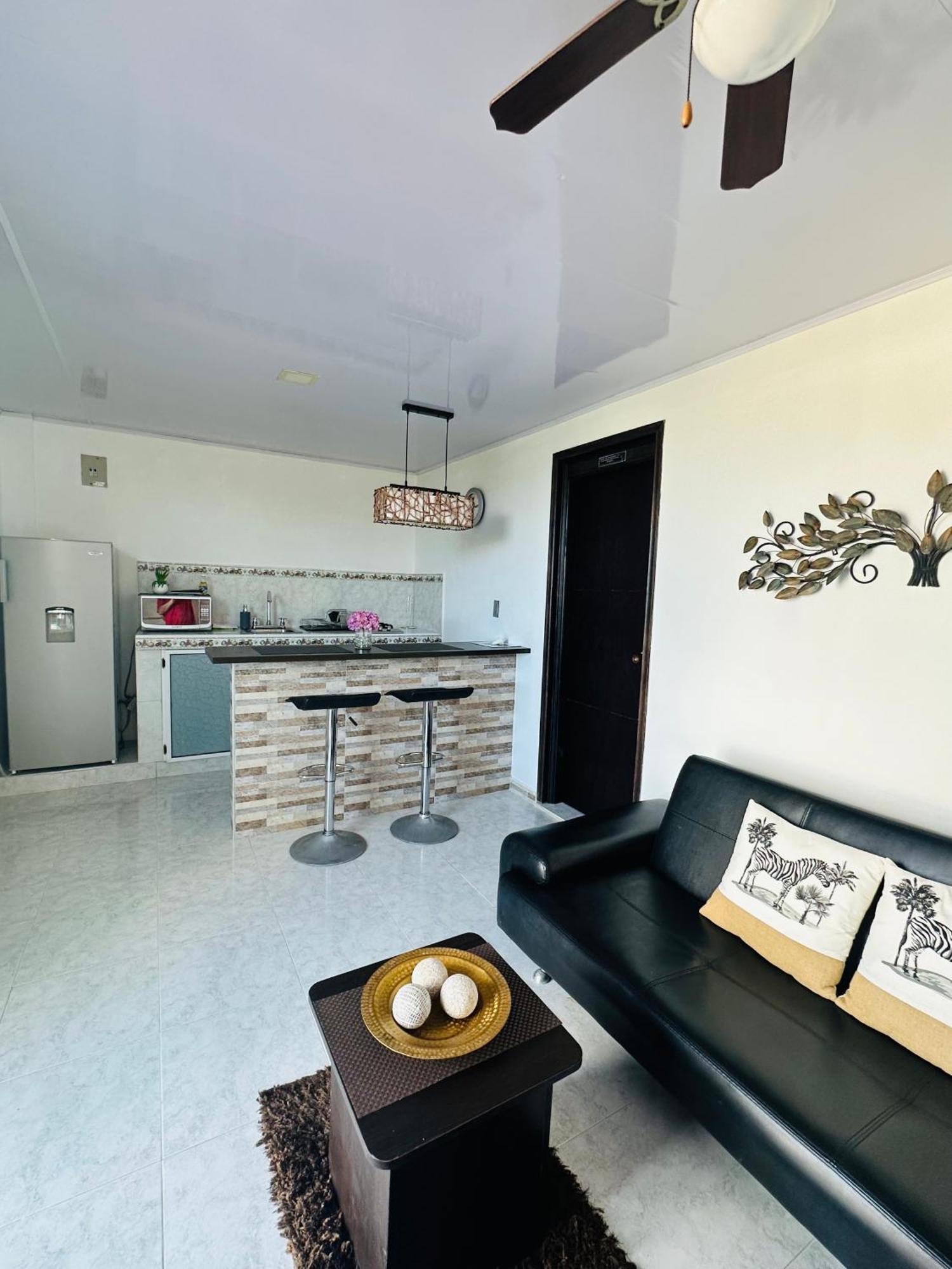 Posada Lkjay Providencia Isla エクステリア 写真