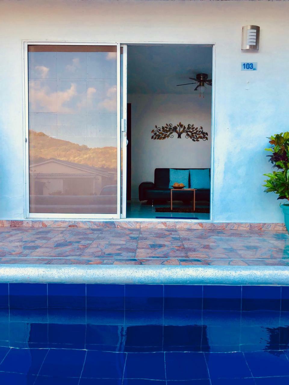 Posada Lkjay Providencia Isla エクステリア 写真